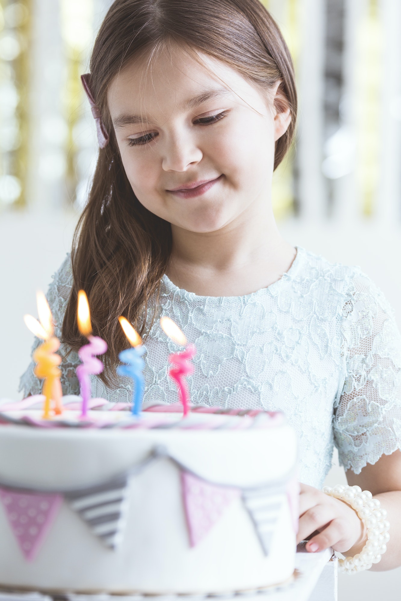 cute-girl-with-birthday-cake.jpg